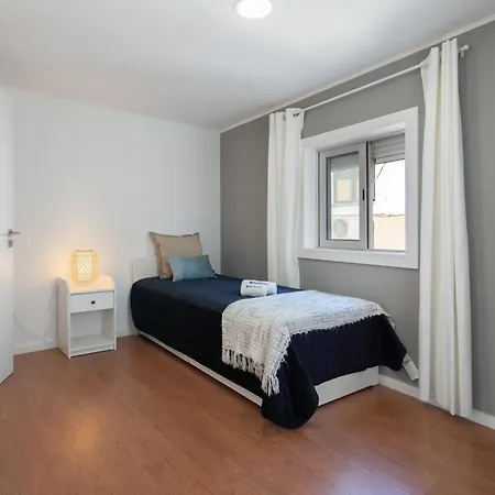 Host Wise - Welcoming Adorable House - Ace Location Porto
