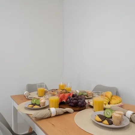 Host Wise - Welcoming Adorable House - Ace Location Porto