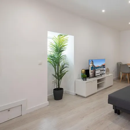 Host Wise - Welcoming Adorable House - Ace Location Porto