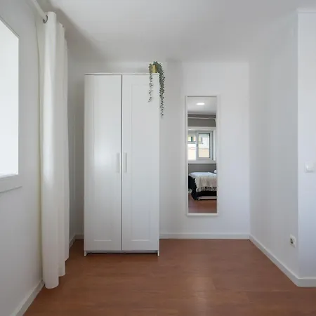 Host Wise - Welcoming Adorable House - Ace Location